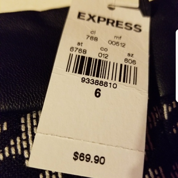 New skirt size 6 from express - Picture 2 of 2